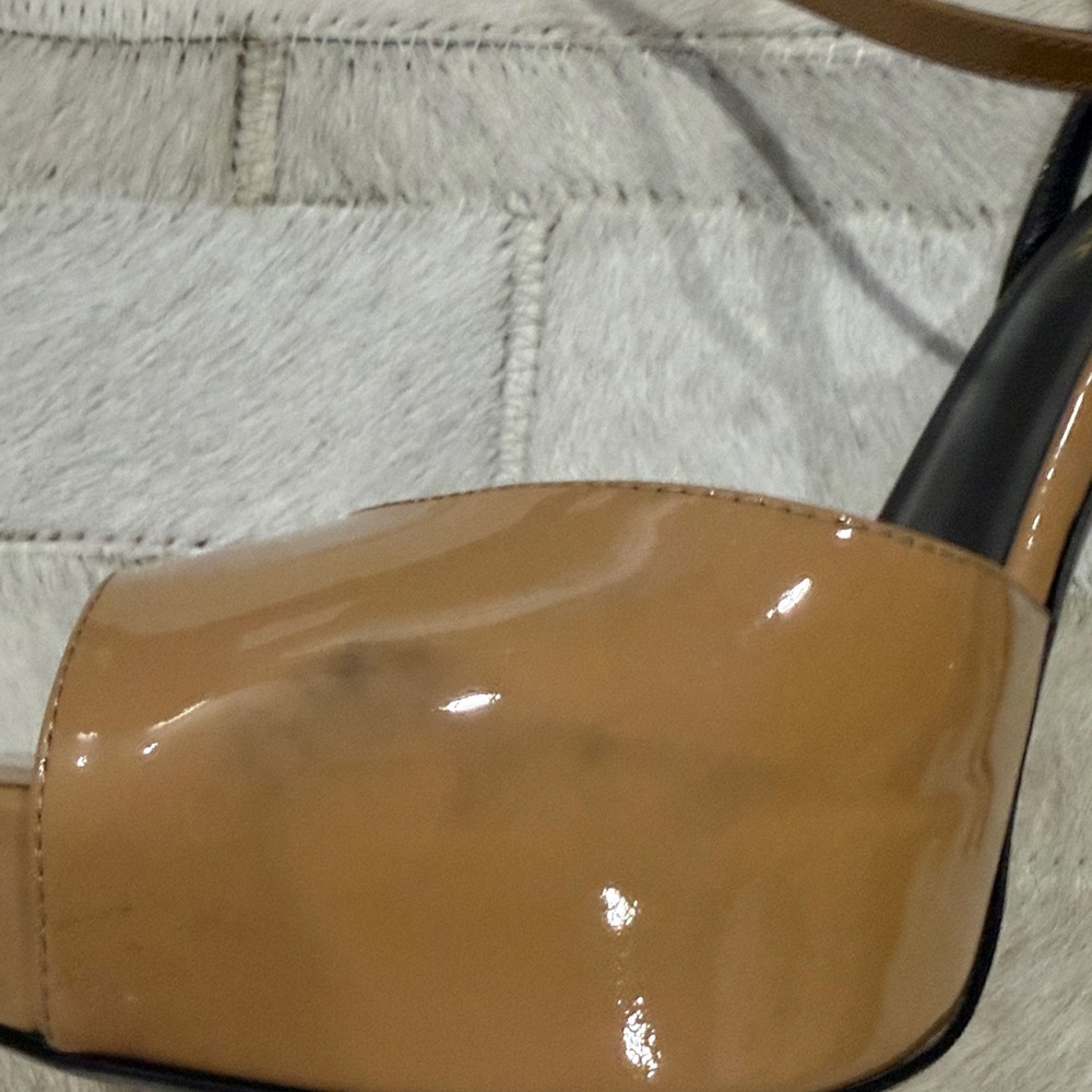 Saint Laurent Nude Patent Leather Platform Peep-Toe Slingback Heels - Picture 8 of 16